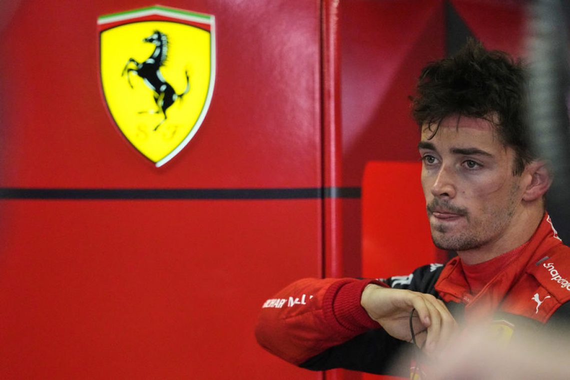 Ferrarija najhitrejša na prvem prostem treningu