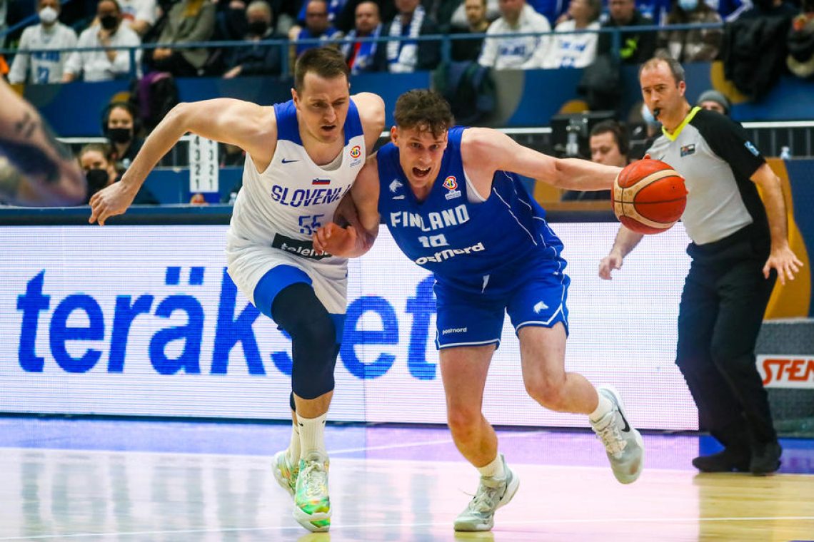 Slovenski odbojkarji v torek proti Nizozemski