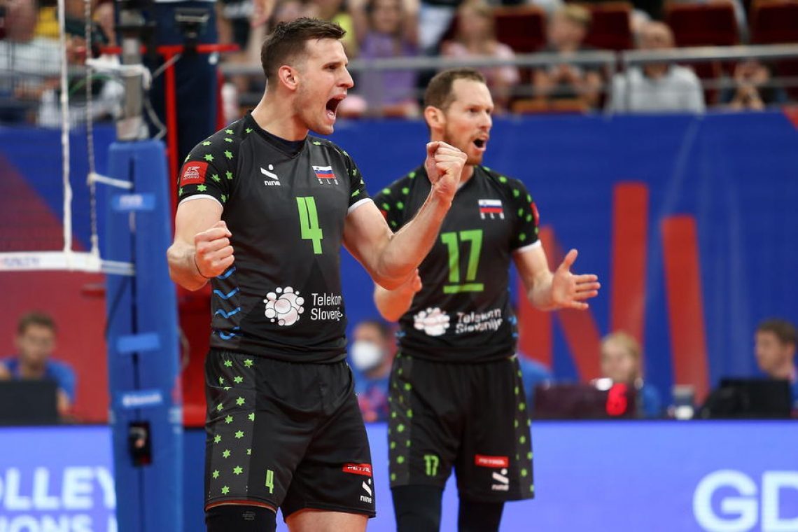 Slovenski odbojkarji zanesljivo do zmage proti Srbiji