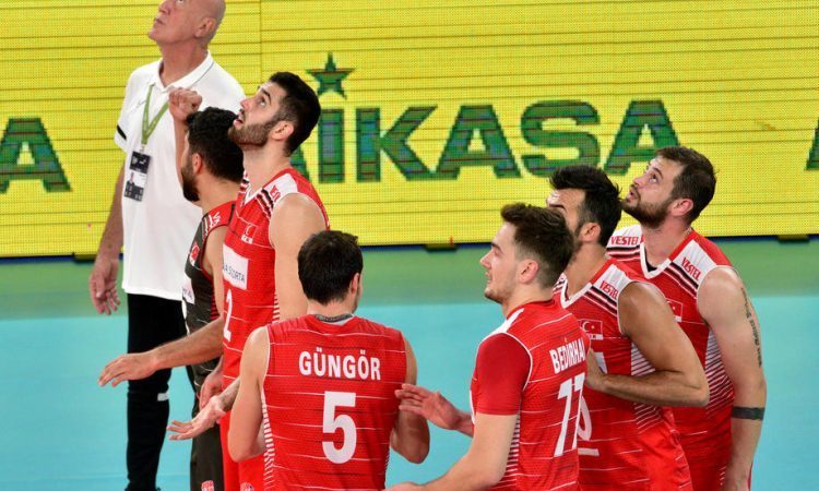 V osmino finala tudi Argentina in Turčija