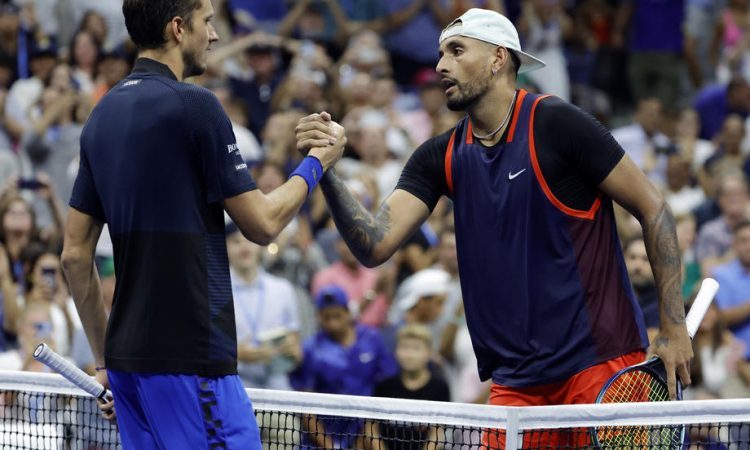 Kyrgios v New Yorku zaustavil prvega igralca sveta Medvedjeva