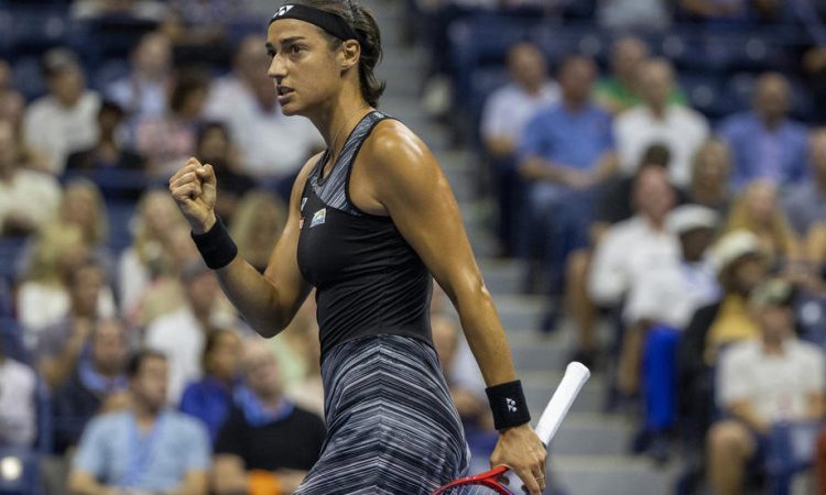 Hačanov prekinil niz Kyrgiosa, Garcia zaustavila Gauff