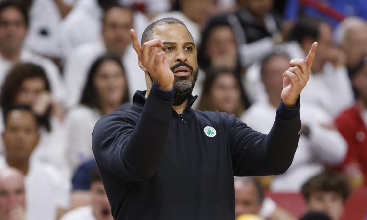 Podprvaki NBA za celotno sezono suspendirali glavnega trenerja Udoko