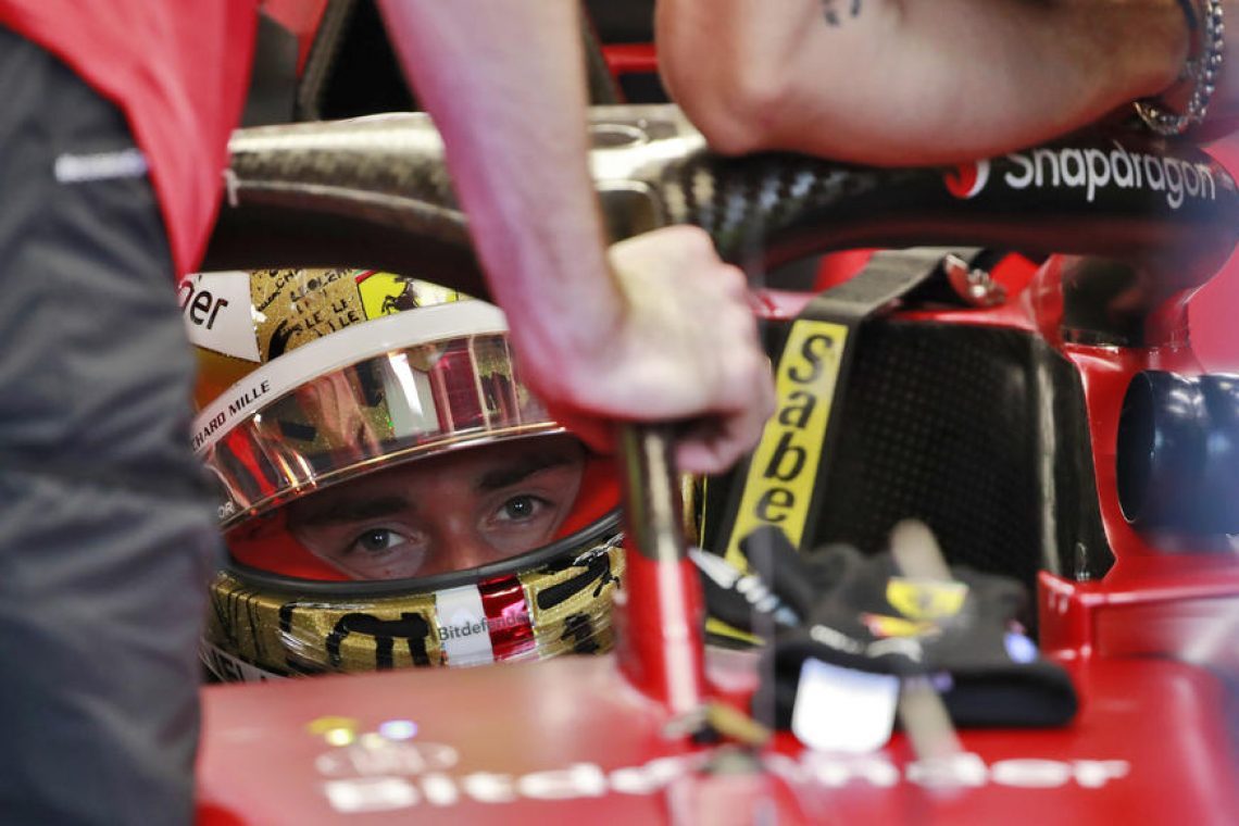 Leclerc s prvega mesta v Singapurju, Verstappen šele z osmega