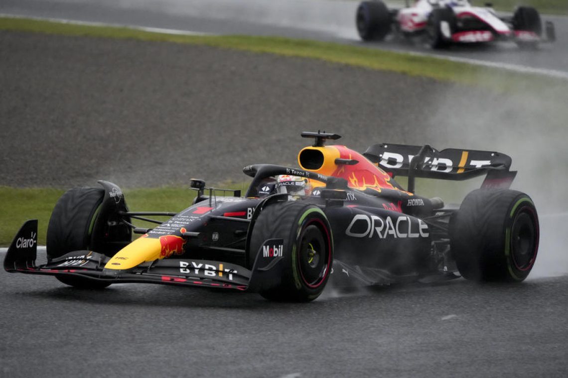 Verstappen po kazni Leclercu vendarle prvak že po dirki v Suzuki