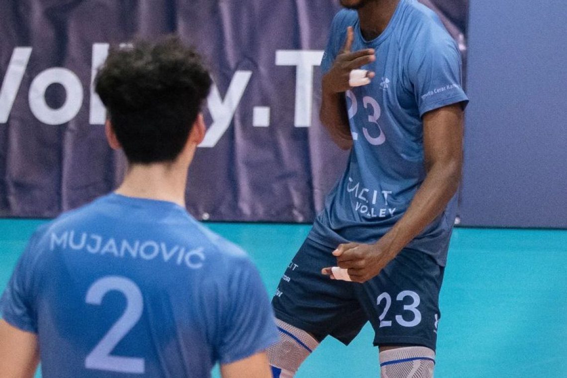 Odbojkarji Calcita uspešno začeli srednjeevropsko ligo