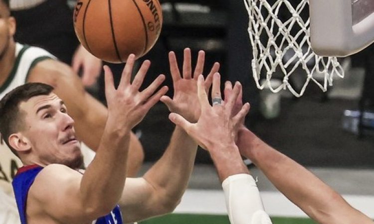 Denver brez Čančarja in z Jokićevim trojnim dvojčkom zmagal v Oklahoma Cityju