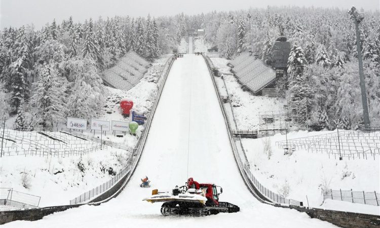 Avstrija do zmage na superekipni tekmi v Zau, Slovenija peta