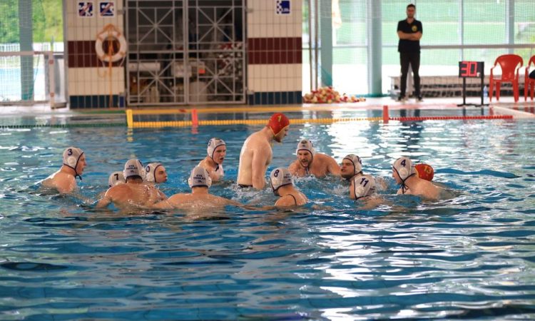 V Kranju na turnirju alpske lige derbi med Triglavom in Ljubljano Slovanom