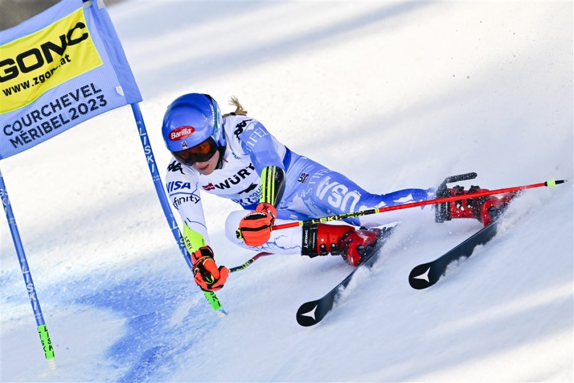 Shiffrin vodi na SP v veleslalomu, Bucik 11., Dvornik 19.