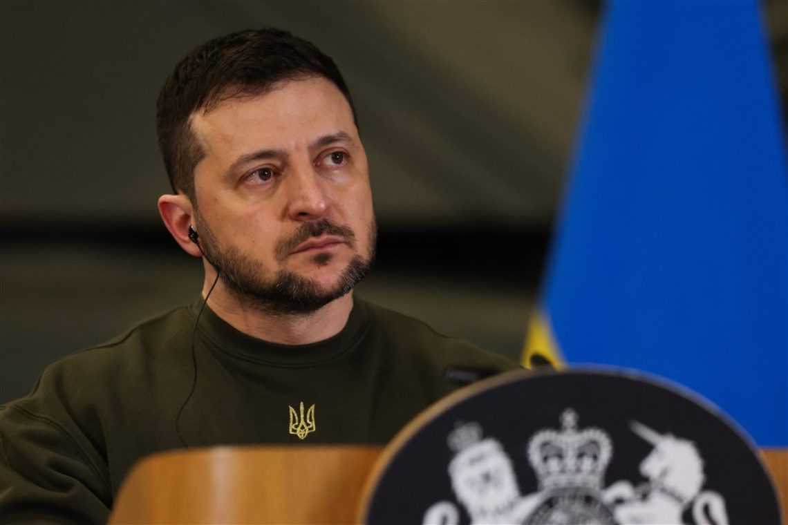 Zelenski zaveznikom: Od hitrosti dobav orožja odvisno naše življenje
