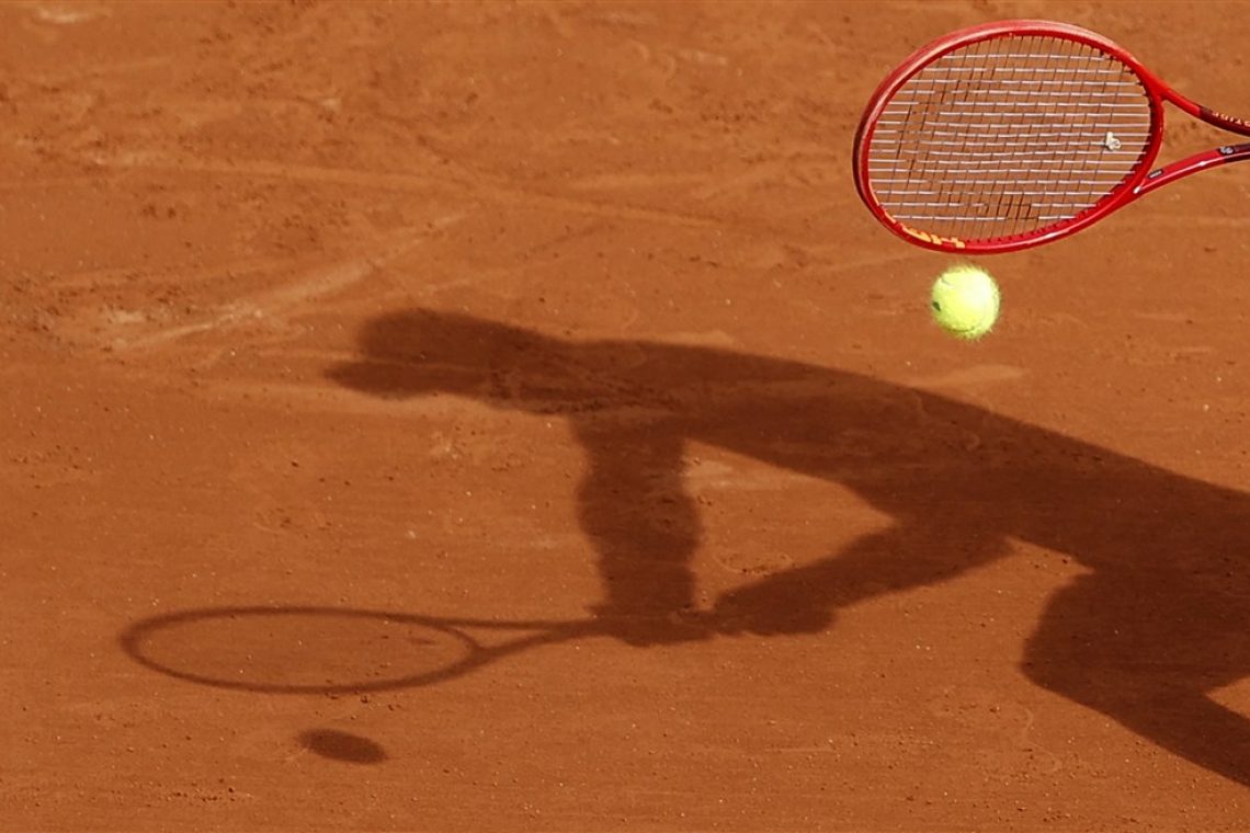 Počasen tenis prednost za Slovenke proti Romunkam
