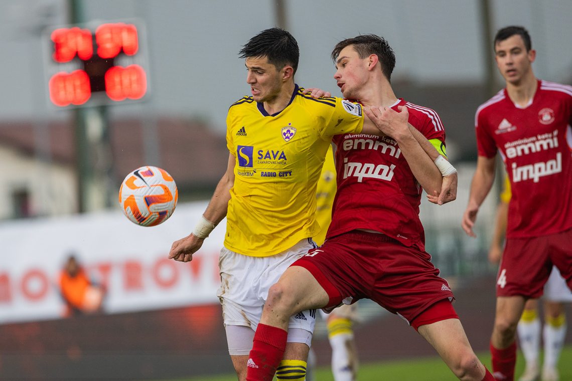 Mariborčani prvi finalisti nogometnega pokala
