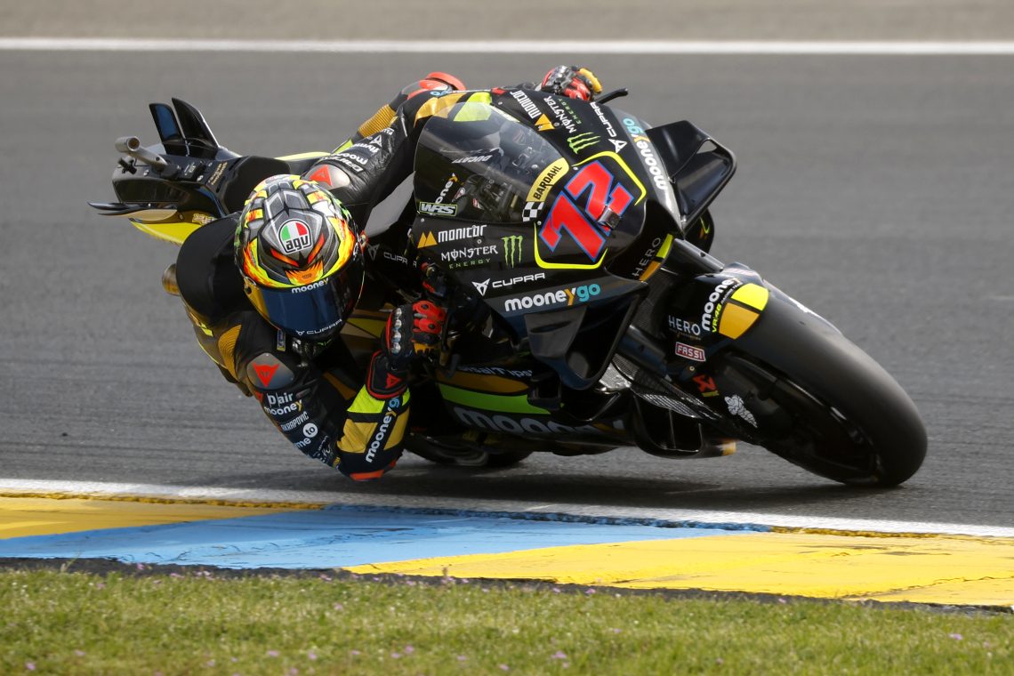 Marco Bezzecchi do prepričljive zmage v Le Mansu, veselje ducatija dopolnila Martin in Zarco