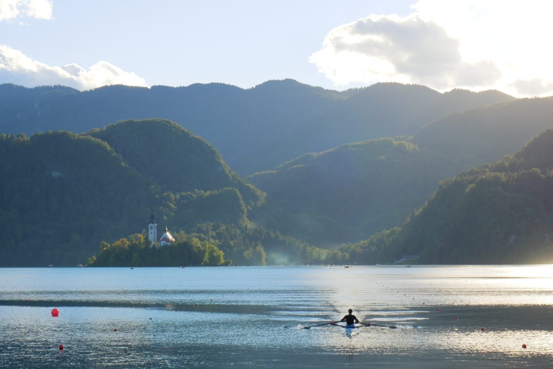 Med Slovenci le Nina Kostanjšek, devet končnih odločitev 