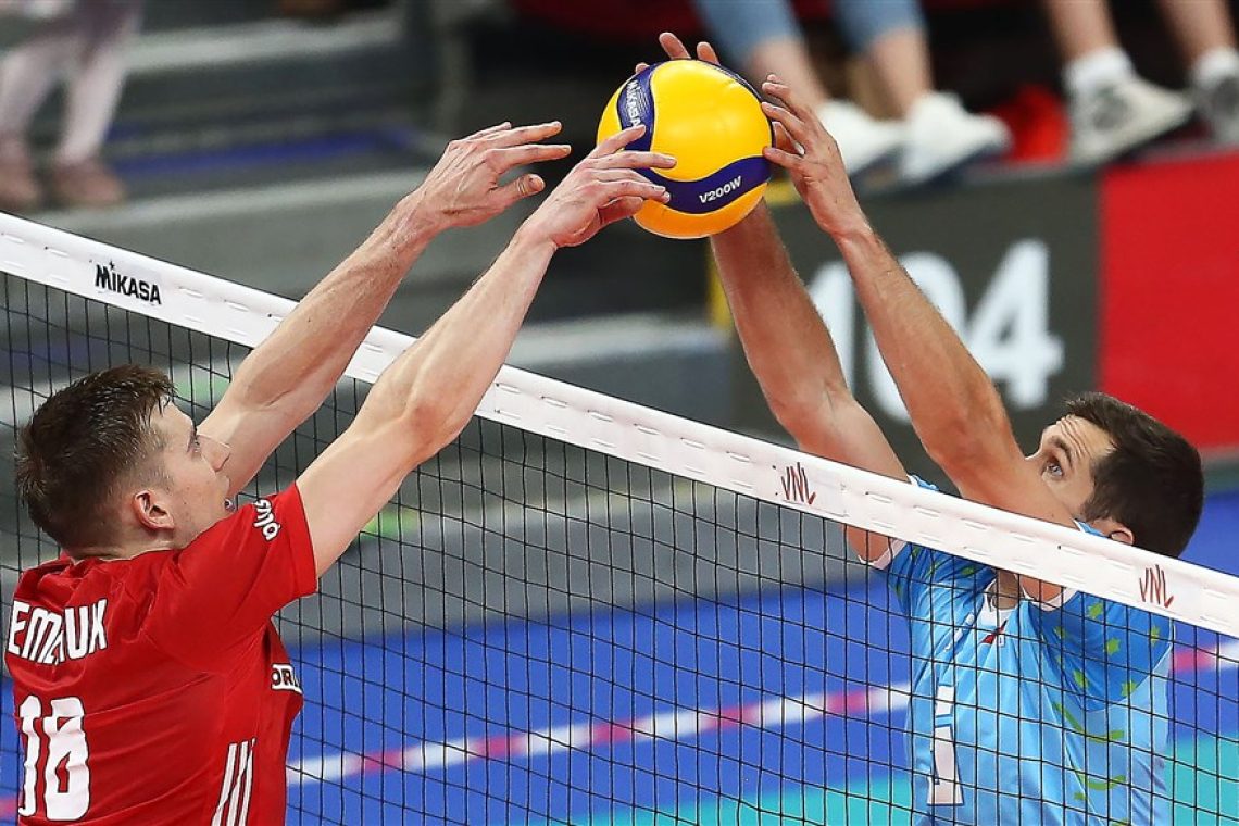 Ropret ostaja pri klubskih svetovnih prvakih
