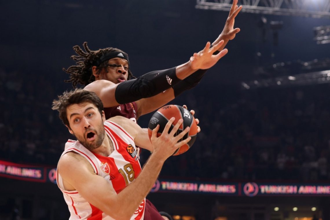 Tobeyjeva zvezda v končnici ugnala Bayern 