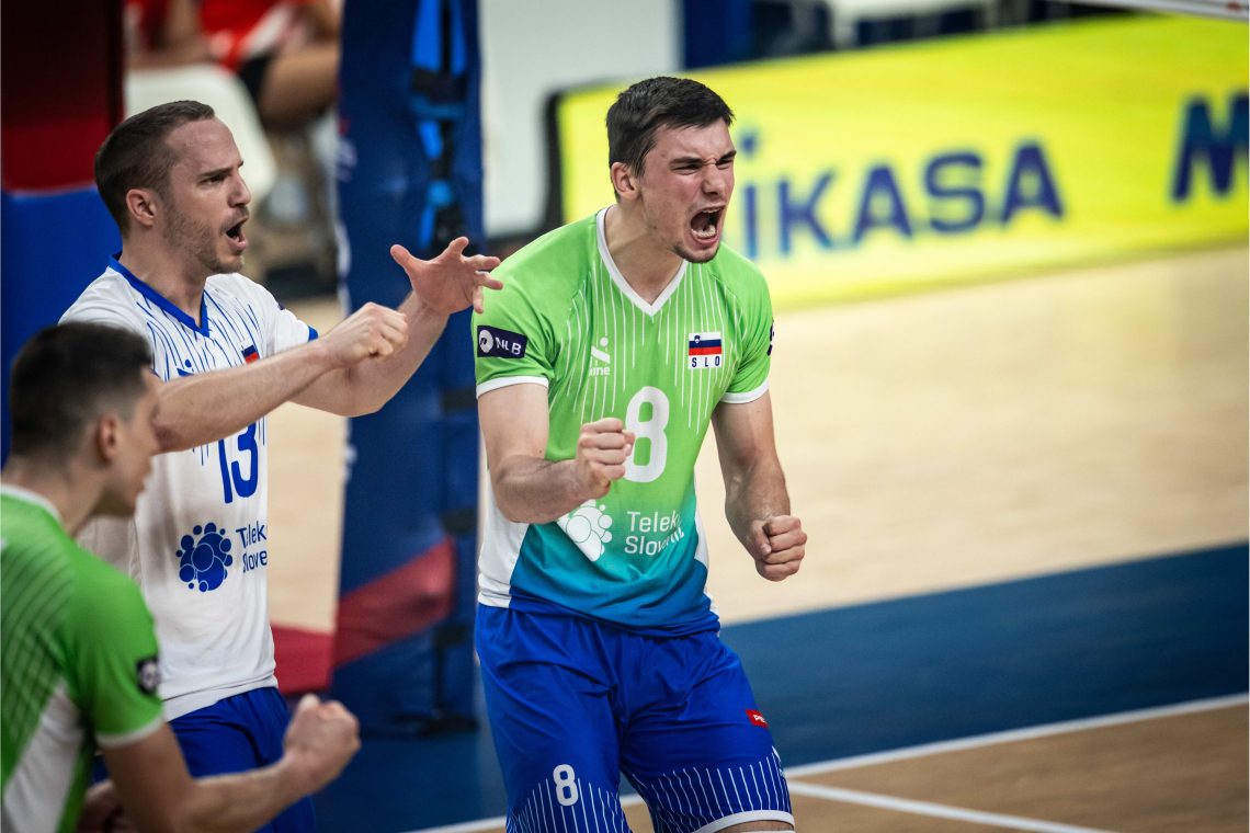Slovenski odbojkarji v ligi narodov še tretjič zmagali, s 3:2 so bili boljši od Kanade
