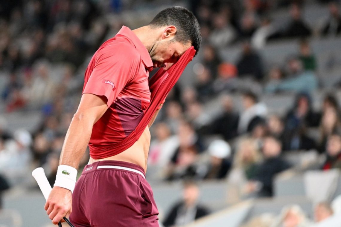Đoković po nočnem trilerju in preobratu v osmino finala