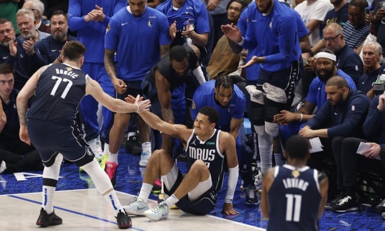 Dončićevih 34 točk in 15 podaj premalo za zmago proti Indiani