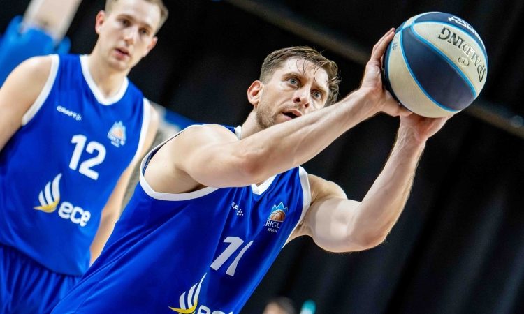 Košarkarji ECE Triglava v gosteh ugnali LTH Castings s 101:69