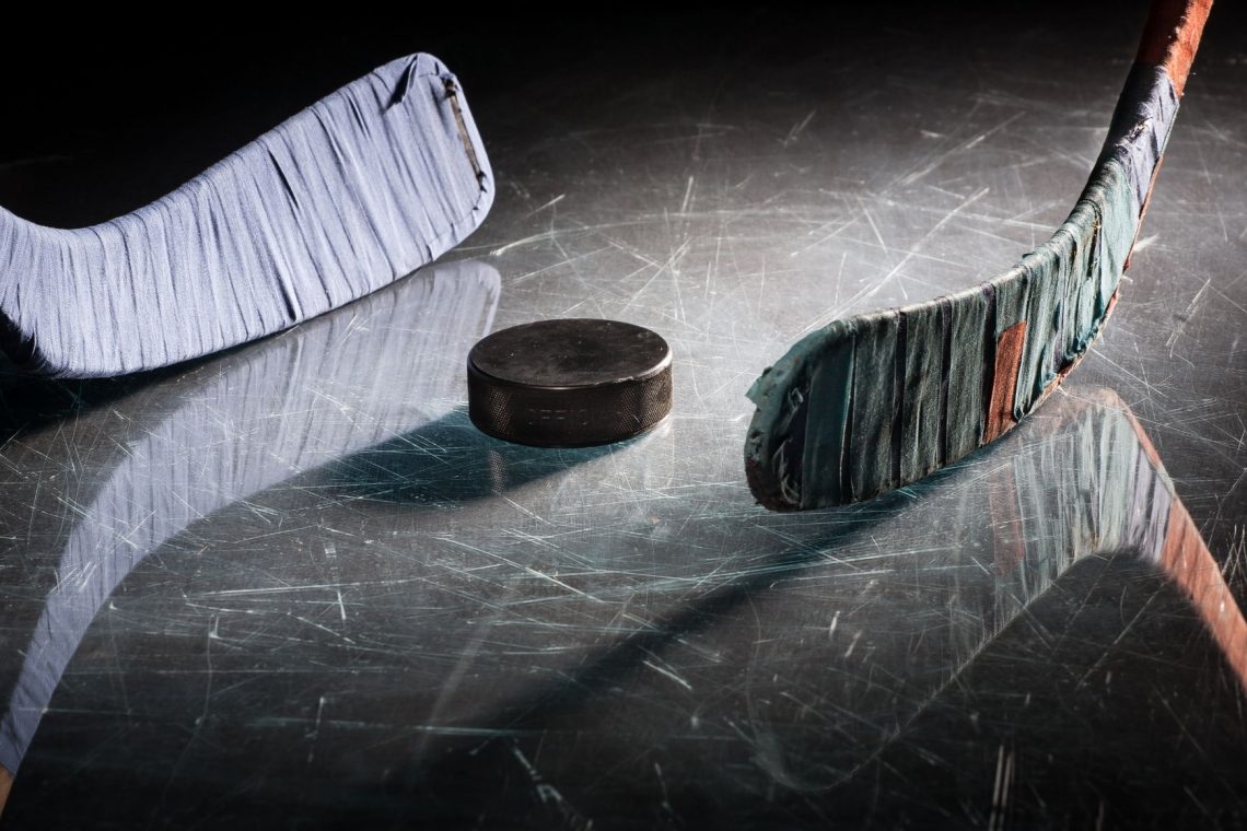 Na sobotnih dveh tekmah končnice lige NHL padlo kar 11 gol