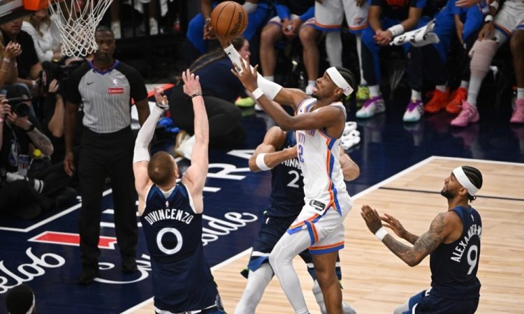 Oklahoma le še zmago oddaljena od finala NBA