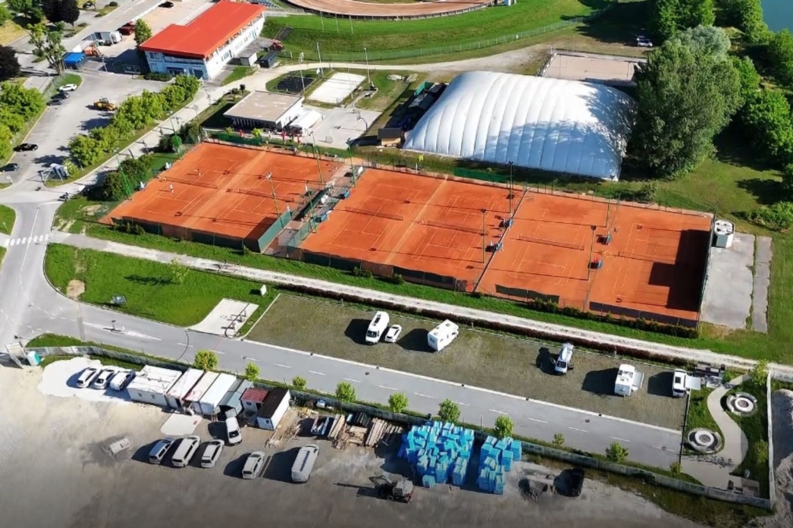 Krško uspešno do sredstev za obnovo teniških igrišč
