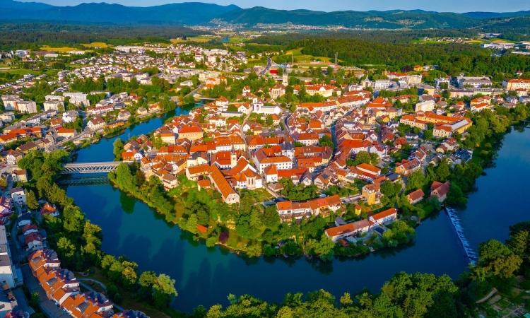 Župani Jugovzhodne Slovenije opozorili na varnostne razmere, ministrstva računajo na učinke sprejetih ukrepov