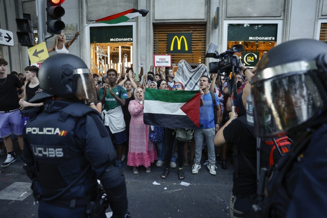 Propalestinski protesti na Vuelti sprožili razpravo o sodelovanju Izraela v športu