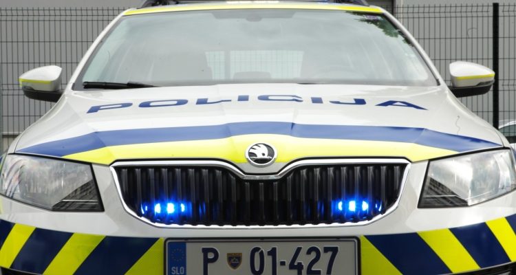 Celjski policisti pridržali tri moške z novomeškega območja zaradi serije vlomov