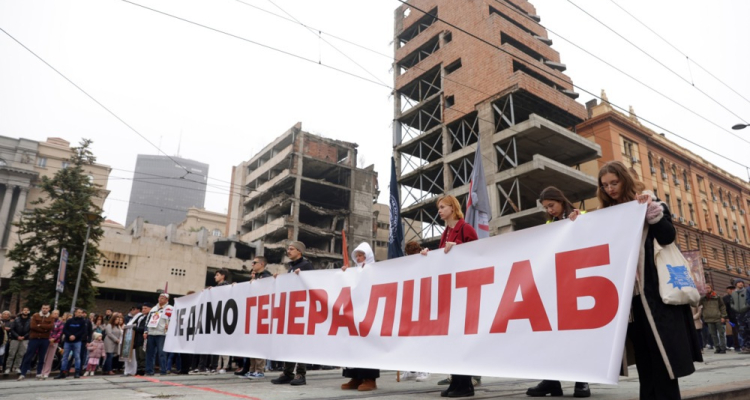 V Beogradu protest proti rušenju nekdanjega generalštaba
