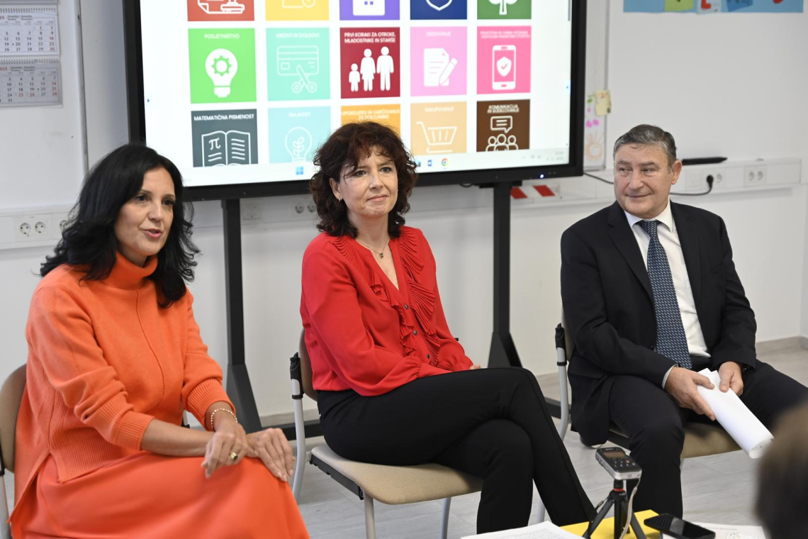 Slovenija med prvimi državami z enotnim programom finančnega opismenjevanja odraslih