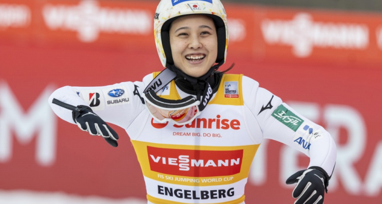 Niki Prevc v Engelbergu doskok odnesel zmago, zmagala Nozomi Maruyama