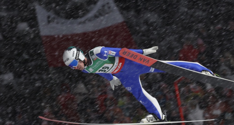 Slovenski skakalci dobili olimpijsko generalko v Willingenu 