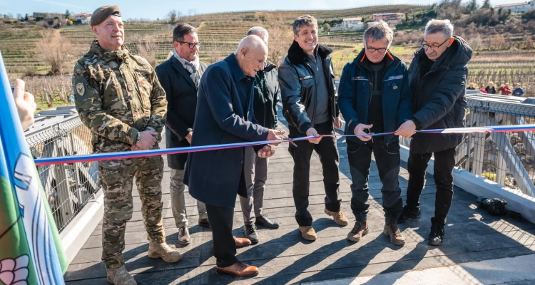 Med Snežečami in Vedrijanom odprli začasni most