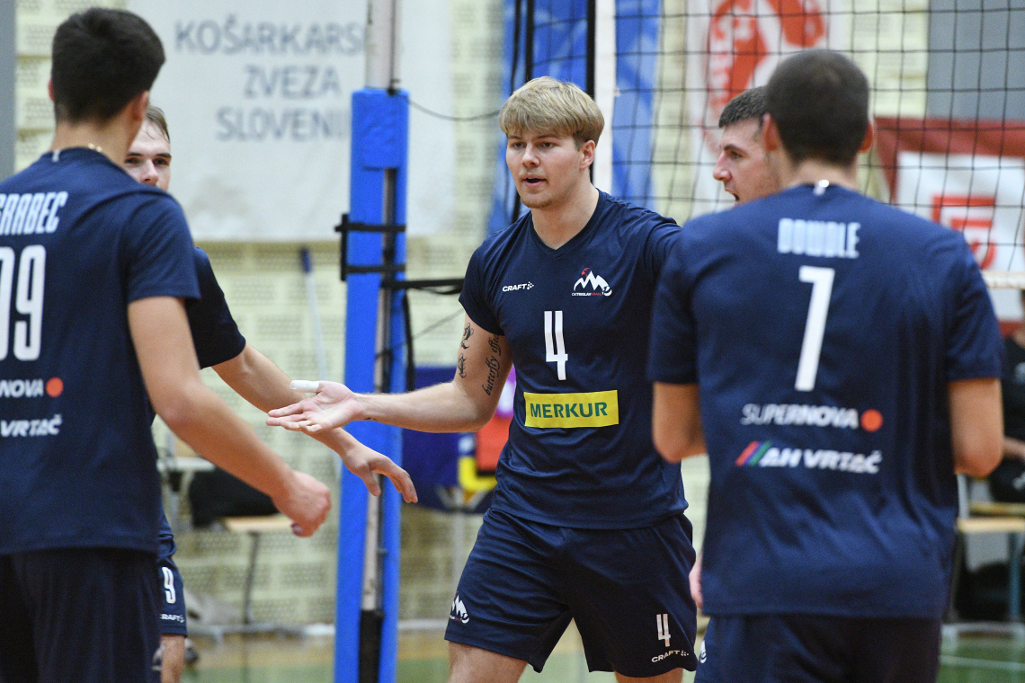Odbojkarice in odbojkarji danes in jutri za polfinale državnega prvenstva