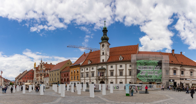 Hišne preiskave v Mariboru zajele tudi občino