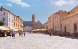 Serbia advises against non-essential travel to Croatia