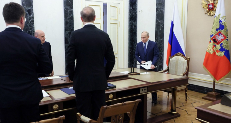 Putin začenja obisk na Kitajskem