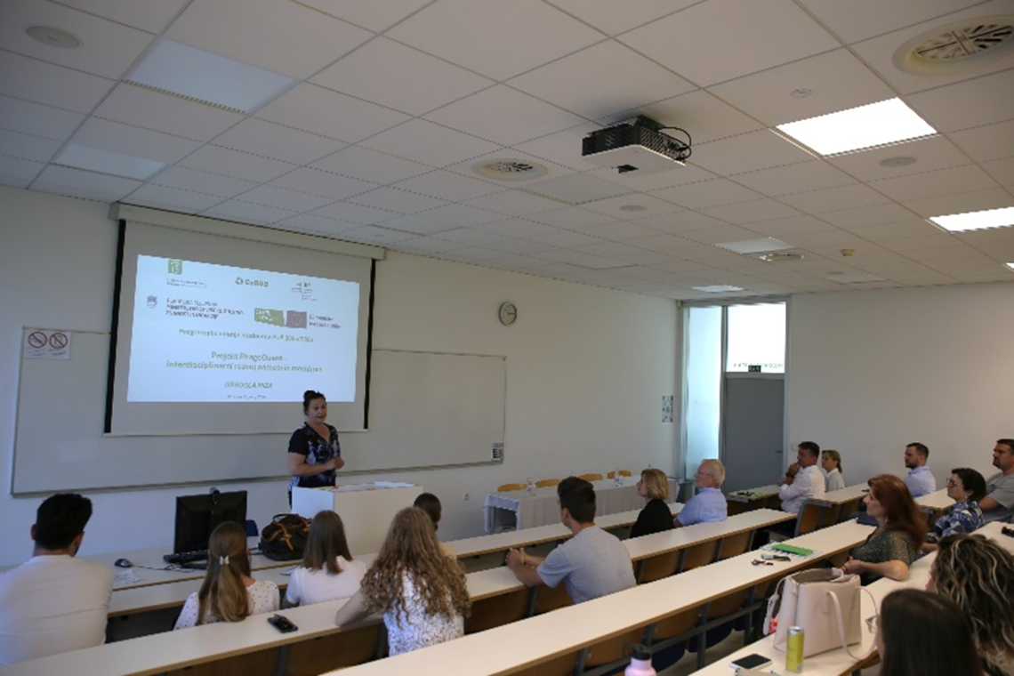 Študentski projekt PhageGuard raziskuje uporabo bakteriofagov pri čiščenju voda